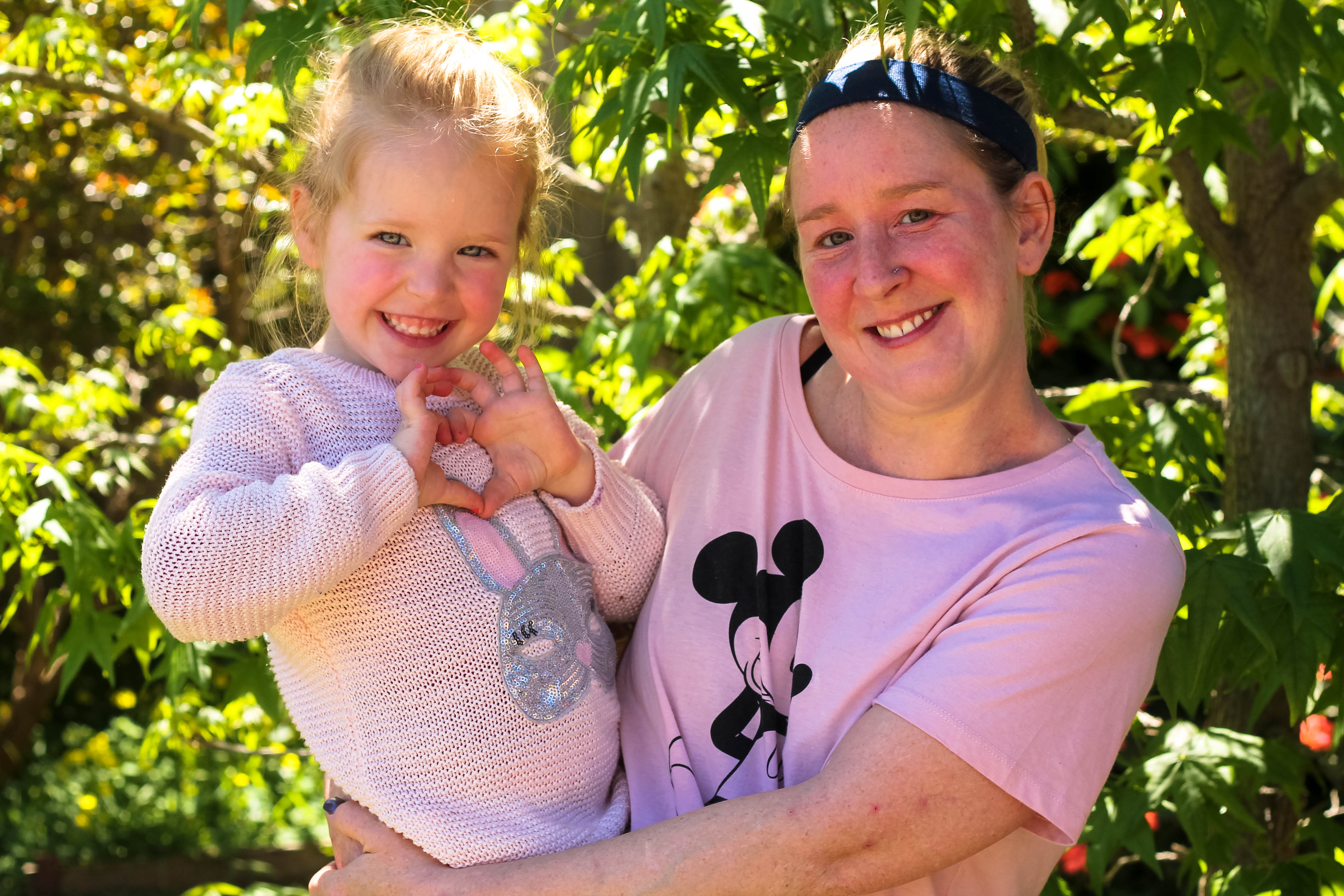 Transplant recipient Leah and her four-year-old daughter Isla